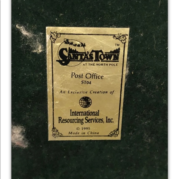 SANTA’S TOWN AT THE NORTH POLE VINTAGE 1995 POST OFFICE ST04 ORIGINAL STICKER - Picture 2 of 9